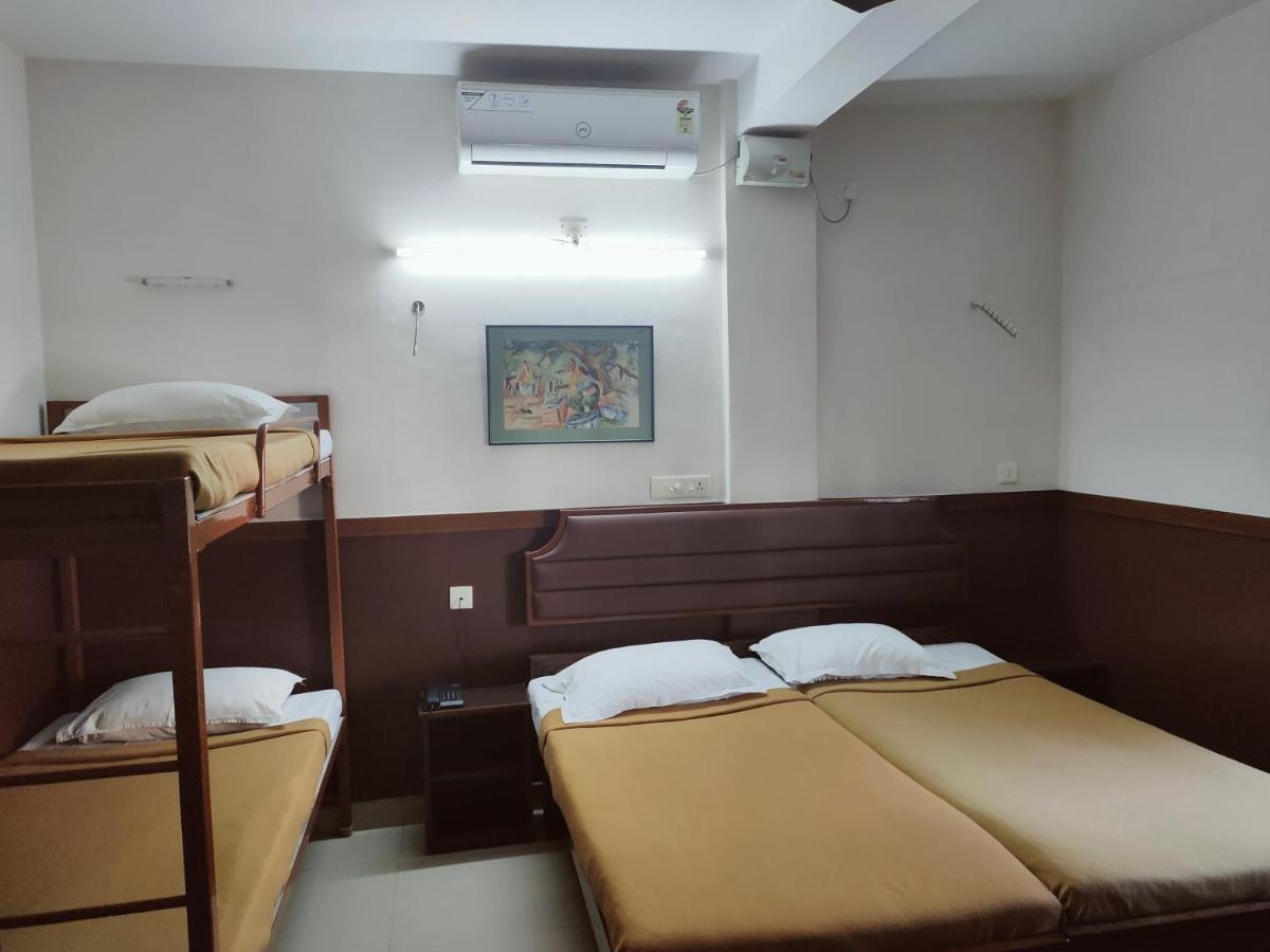 Kochi Hotel Maple Regency מראה חיצוני תמונה