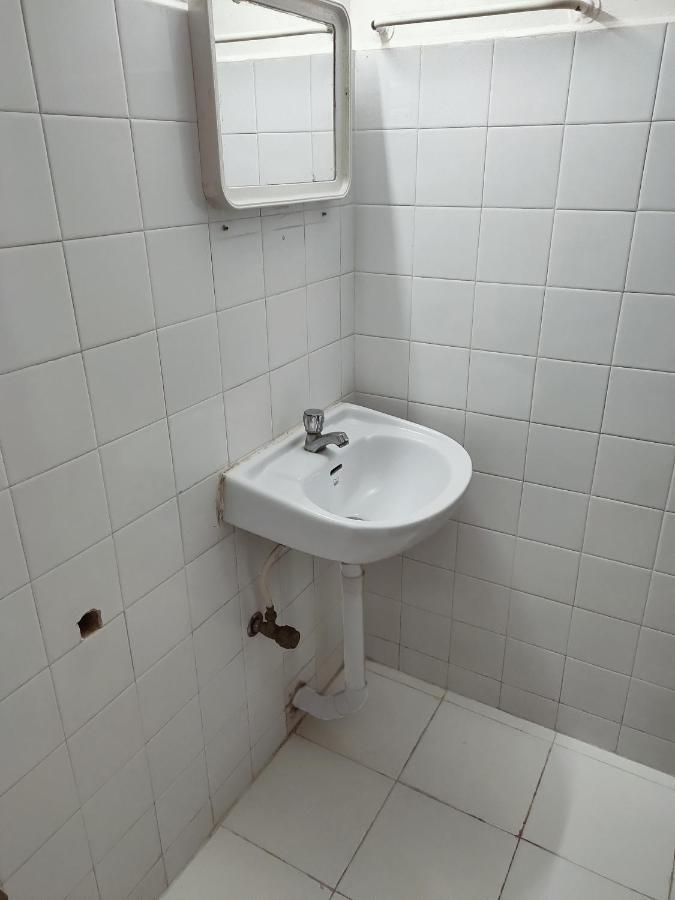 Kochi Hotel Maple Regency מראה חיצוני תמונה