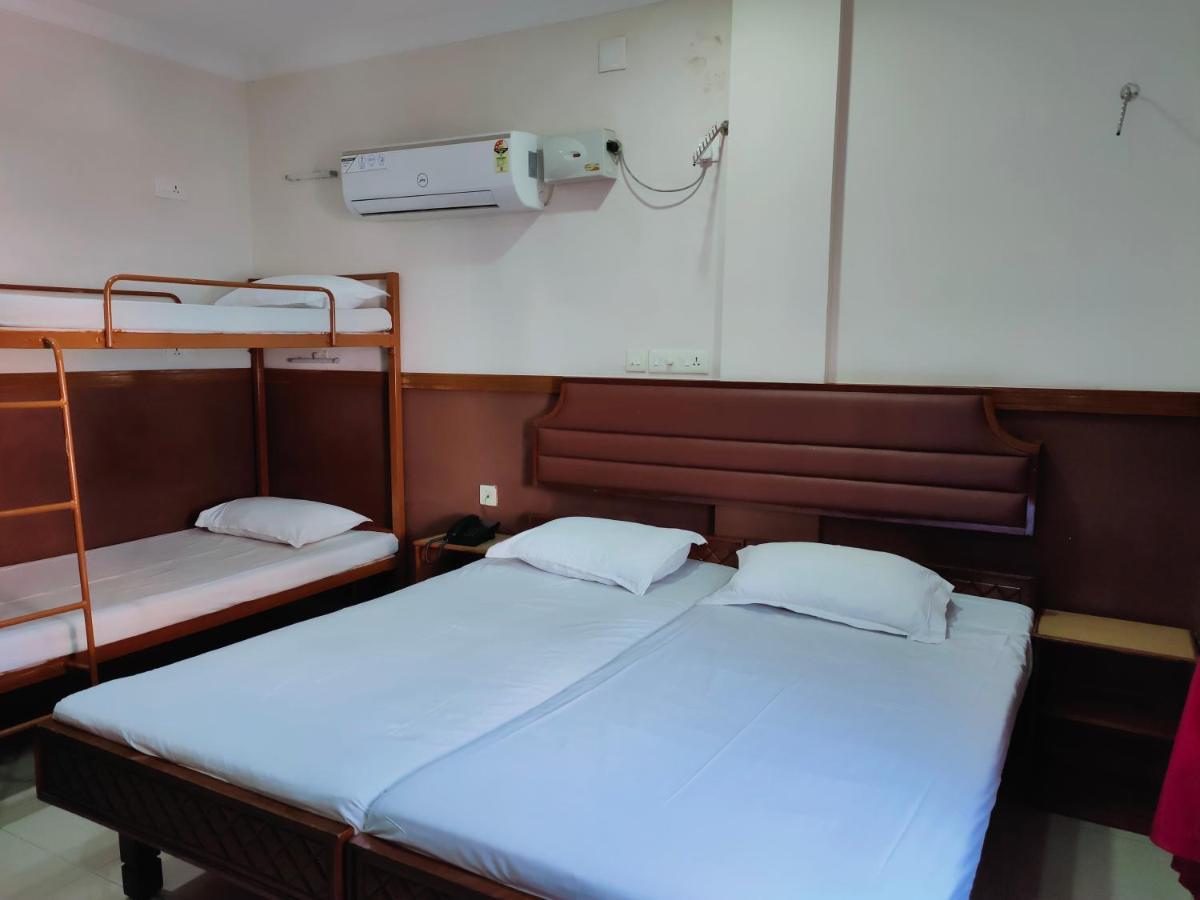 Kochi Hotel Maple Regency מראה חיצוני תמונה